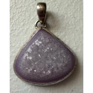 Sterling Silver Purple Agate Pendate